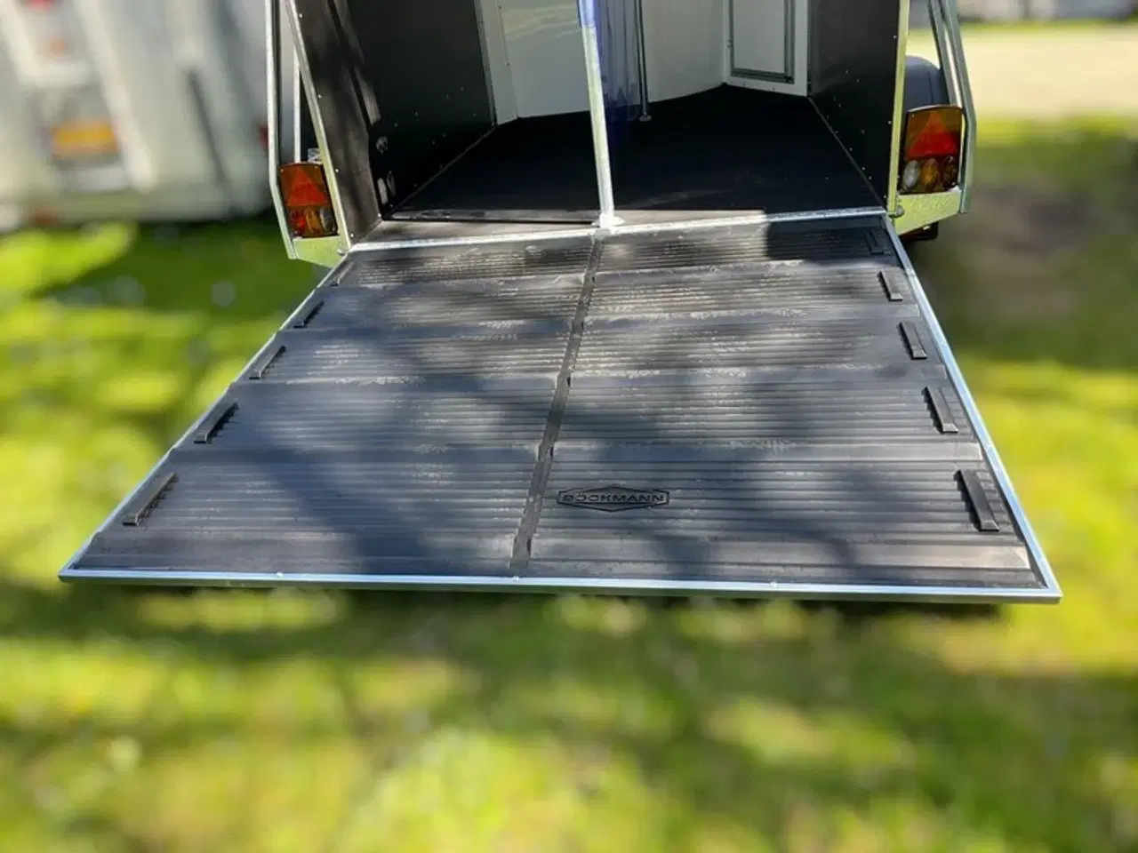 Billede 4 - Hestetrailer leje | Døgn