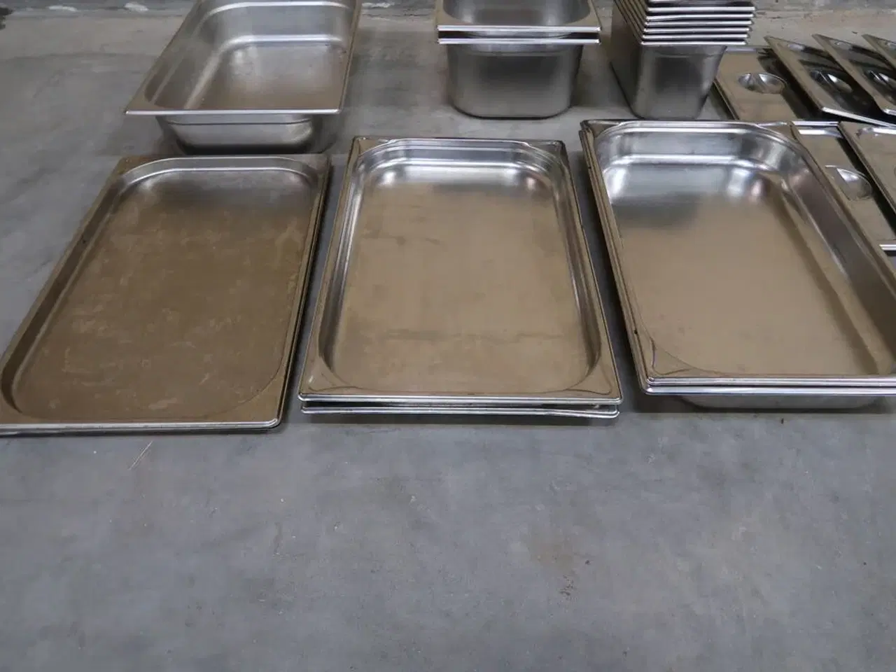 Billede 2 - 32 stk. ass. Rustfrit stål kantiner / låg