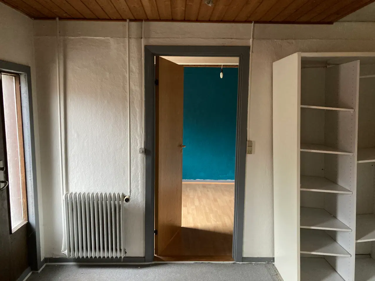Billede 8 - Hus i rolig omgivelse tilbydes til saelg