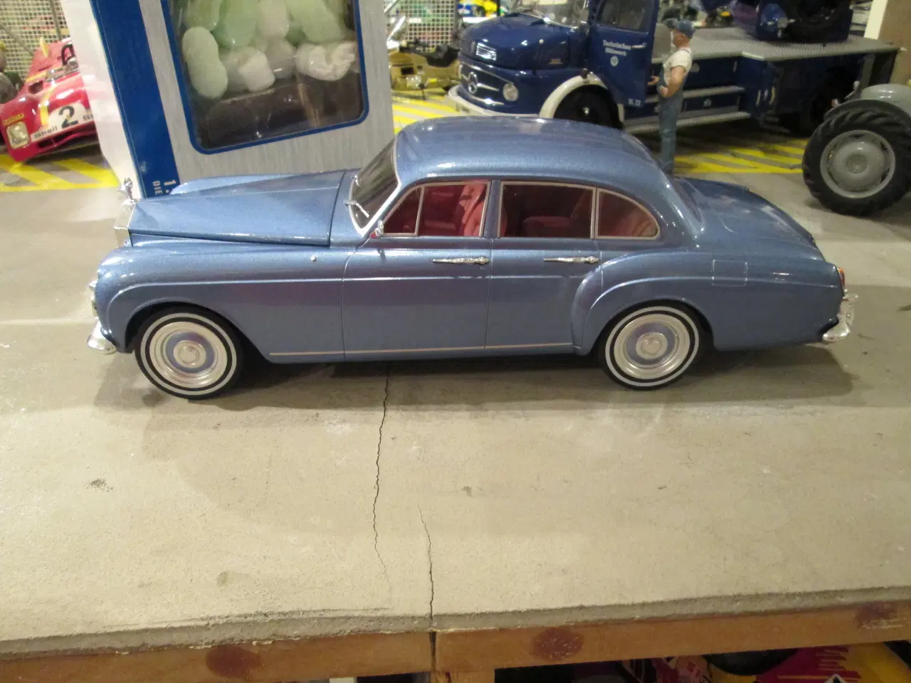 Billede 2 - Rolls Royce   MCG  1:18