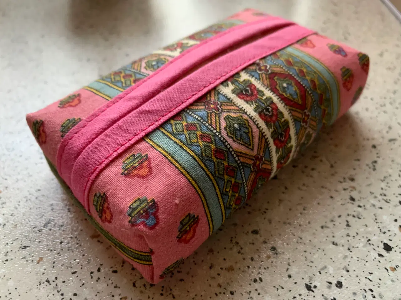 Billede 1 - Etui til lommeletter / servietter - NYT