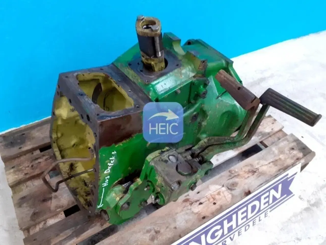 Billede 2 - John Deere 2120 Koblingshus AT29710