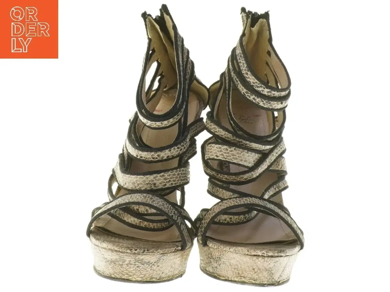 Billede 4 - Højhælede slangeskindssandaler (str. 37 )