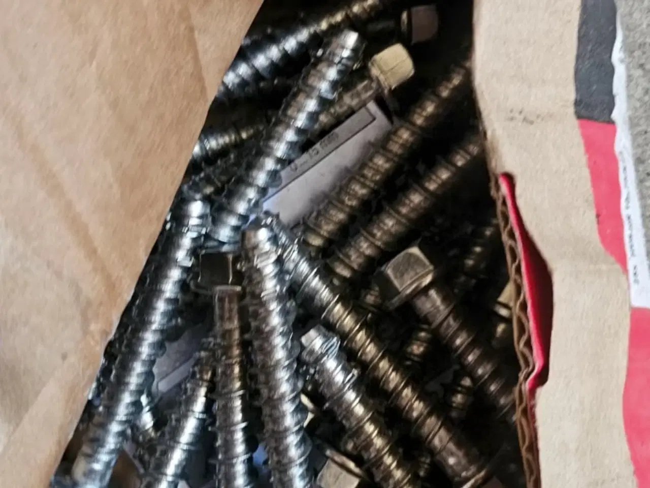 Billede 4 - KÆMPELOT Hilti fastgørelse