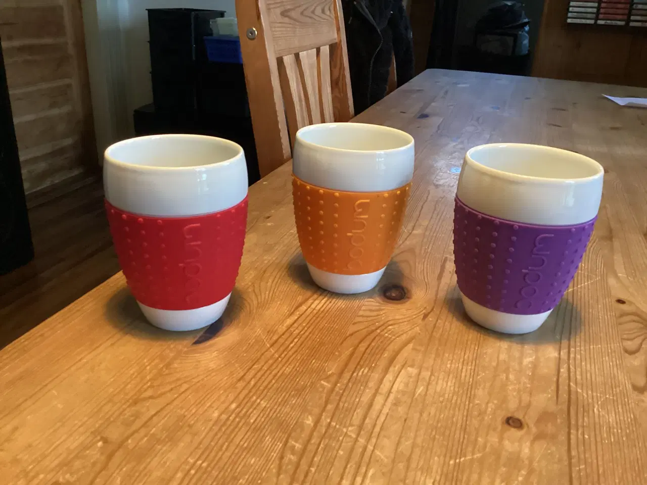 Billede 3 - Bodum Krus, Osteklokke, Porcelæns Knager, Og Mere.