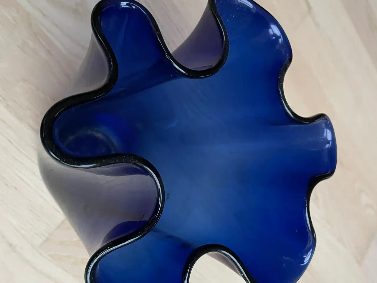 Billede 2 - Tulipanvase 17 cm H og 22 cm i diameter 