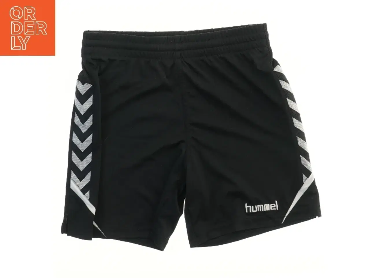 Billede 1 - Shorts med Chevron-mønster fra Hummel (str. 146)