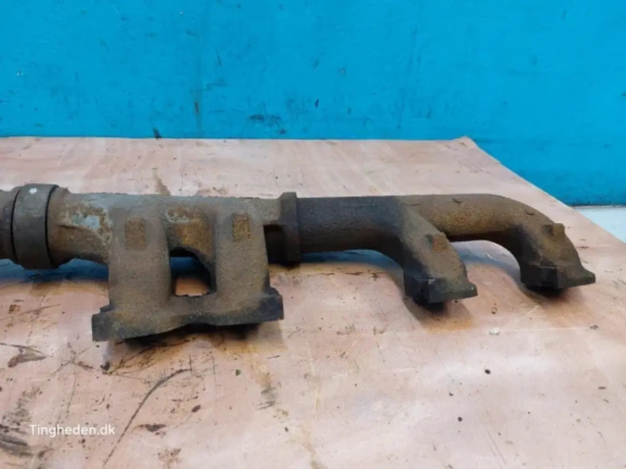 Billede 15 - Ford 2715E Udstødningsmanifold 86110705