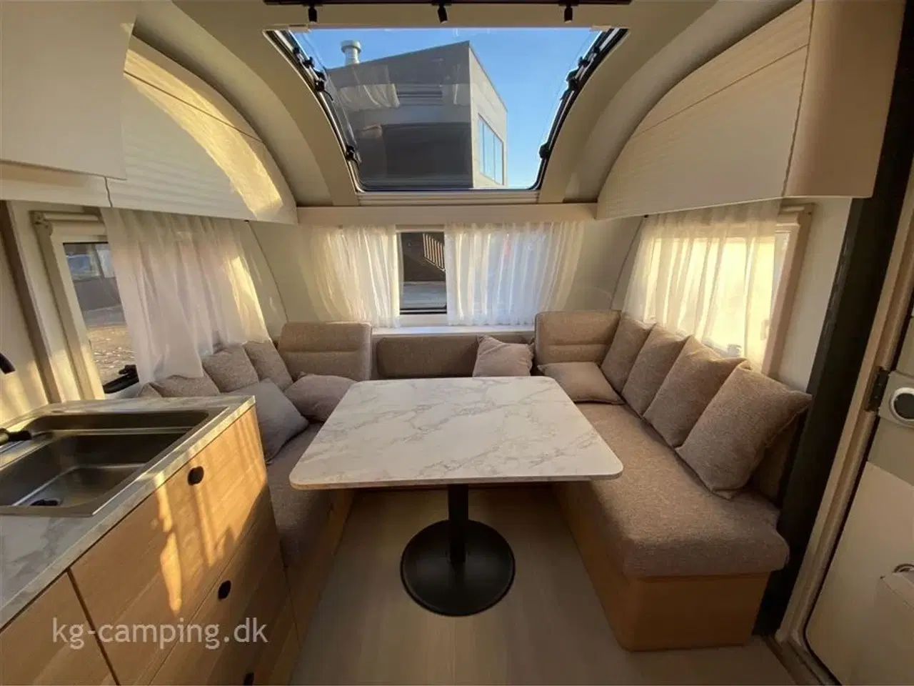Billede 17 - 2026 - Adria Adora 613 UT   Eneste eksemplar i Danmark, stor udstyrspakke og stor rabat!