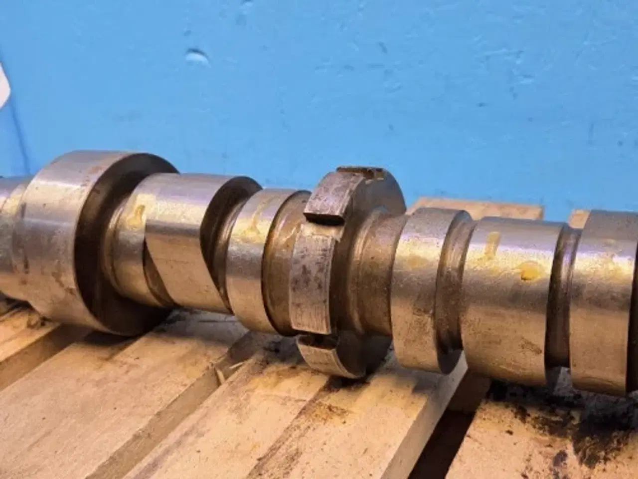 Billede 16 - John Deere  6125AT    Krumtapaksel   RE70146