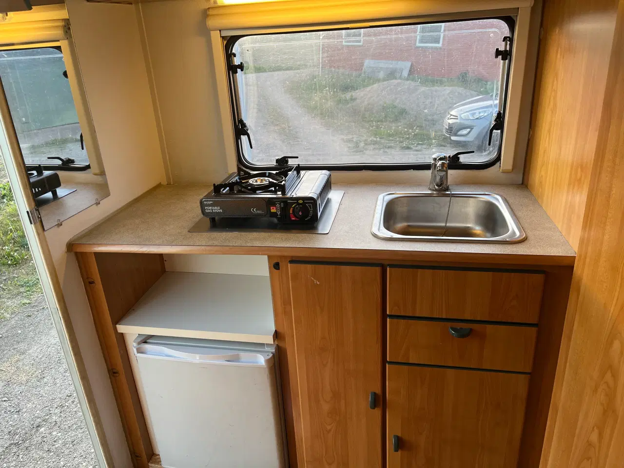 Billede 9 - Nysynet og velholdt autocamper