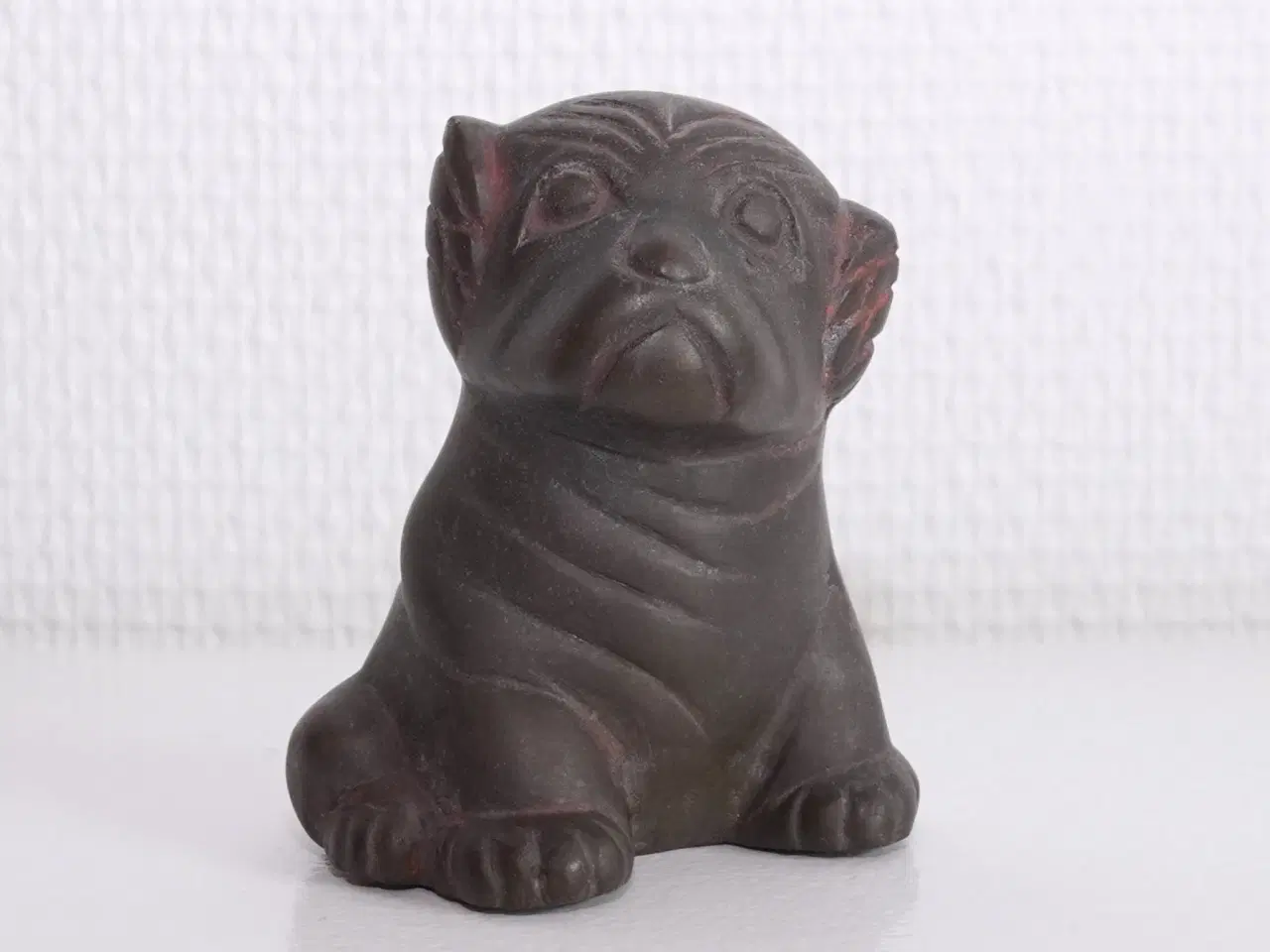 Billede 8 - Ældre og detaljeret hund i metal