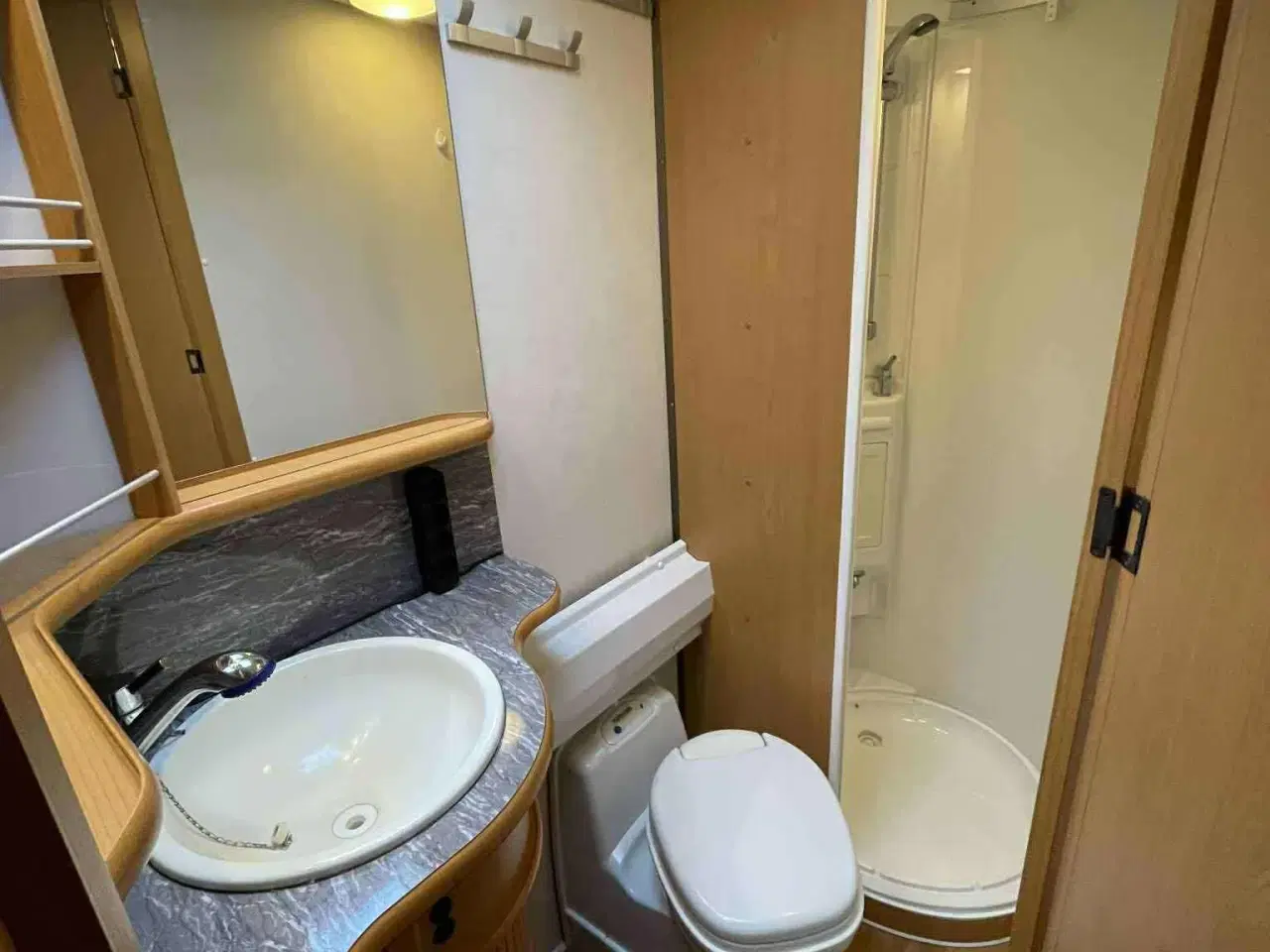 Billede 10 - 2010 - Kabe Royal 610