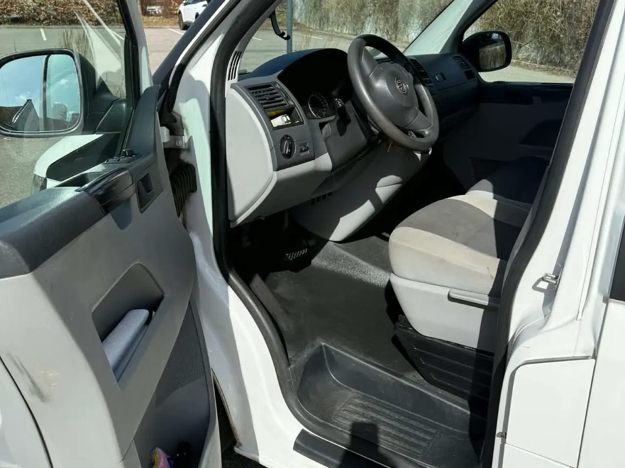 Billede 3 - Smuk lang Transporter med DSG