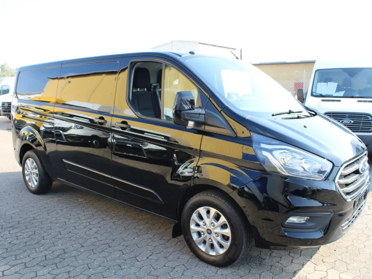 Billede 2 - Ford Transit Custom 300L 2,0 TDCi 170 Trend