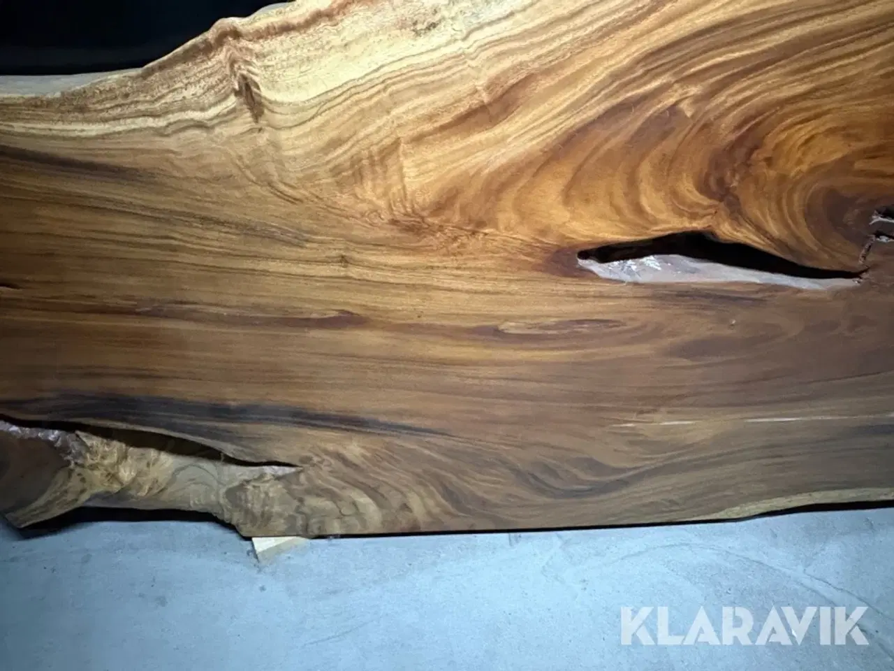 Billede 12 - Planke bordplade Akacie Lakeret 1 hel planke