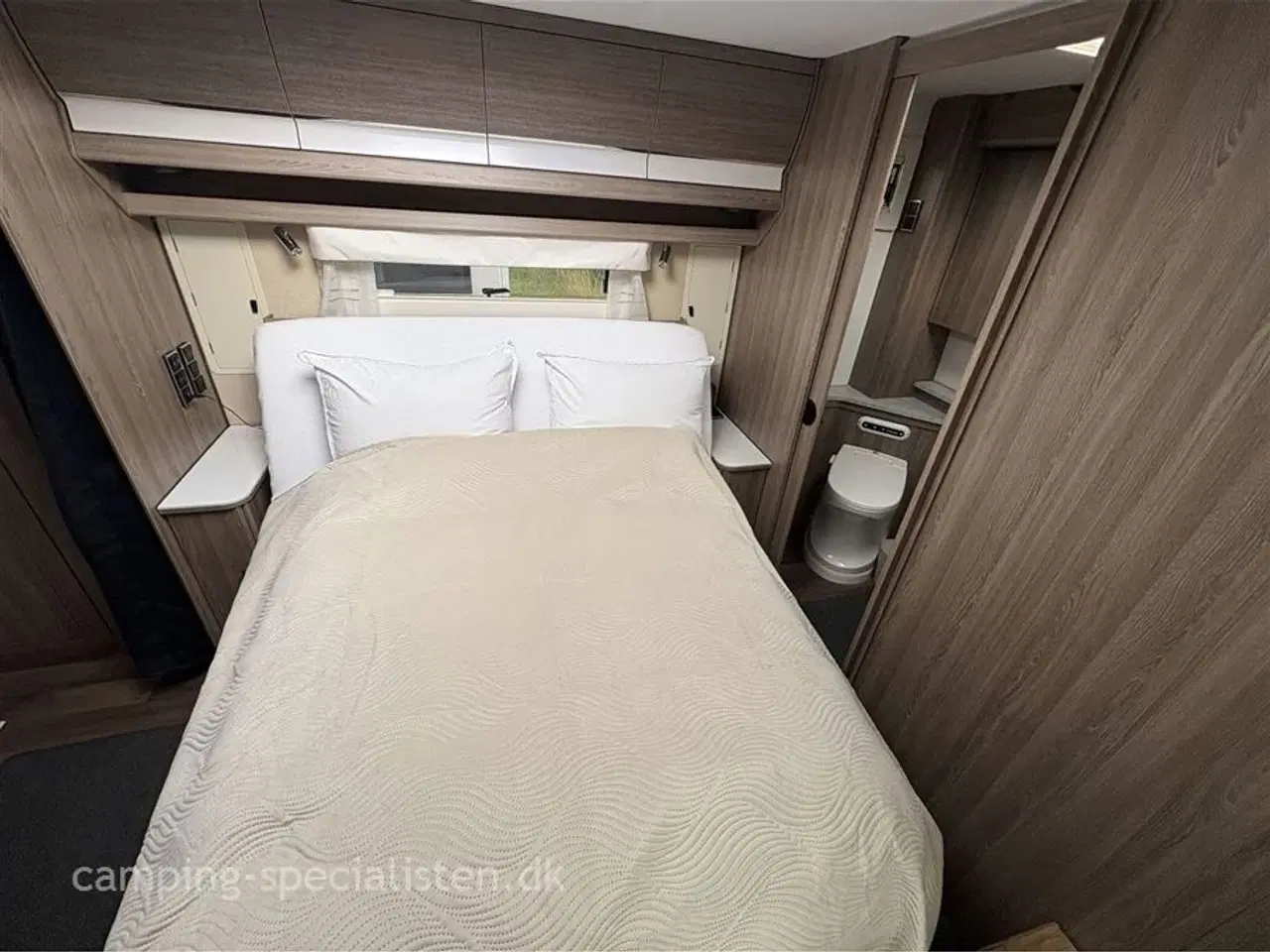 Billede 14 - 2019 - Kabe Imperial 1000 TDL E8/DL   Liebhaver campingvogn - Kabe Imperial 1000 TDL KS 2019 - Se den nu hos Camping-Specialisten.dk