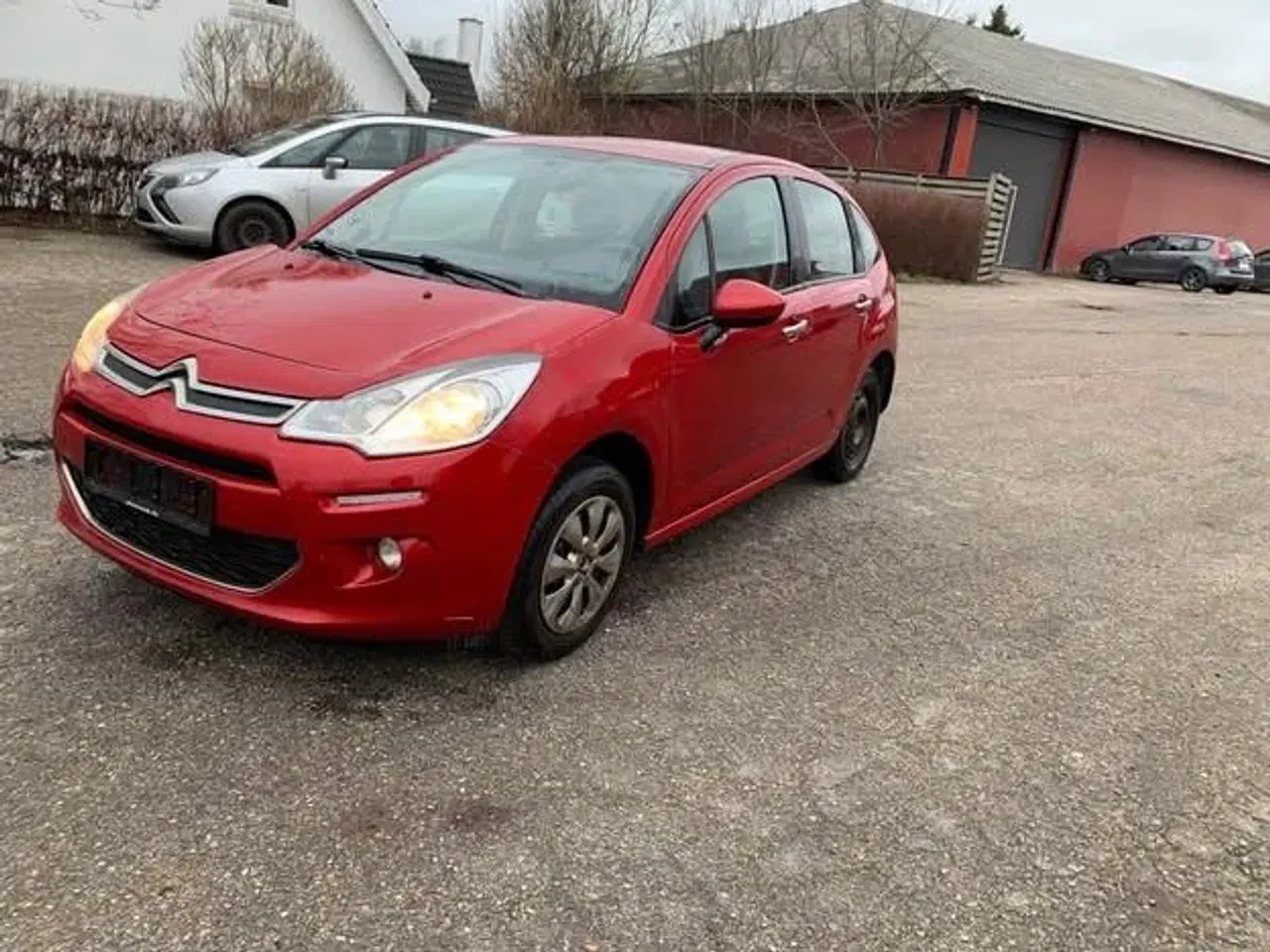 Billede 1 - Citroen c3 fra 2014 1,4. 4-dørs M. Bagklap Halvårl
