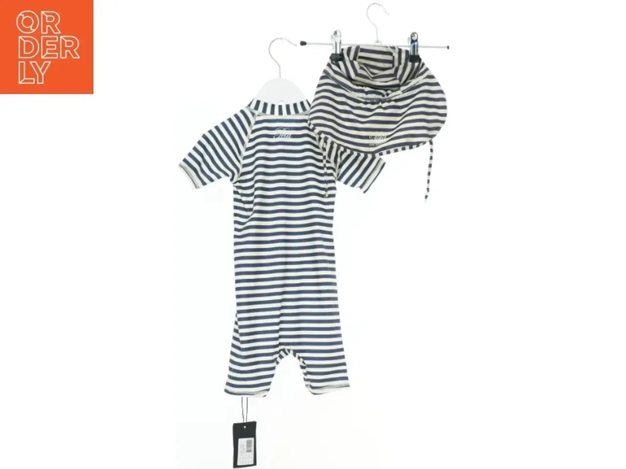 Billede 2 - Stribet UV-dragt med hat fra Petit (str. 92)