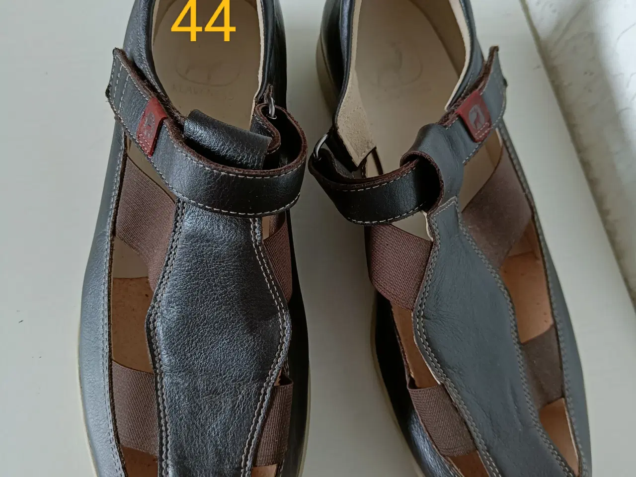 Billede 4 - Forskellige herre sandaler 44/45