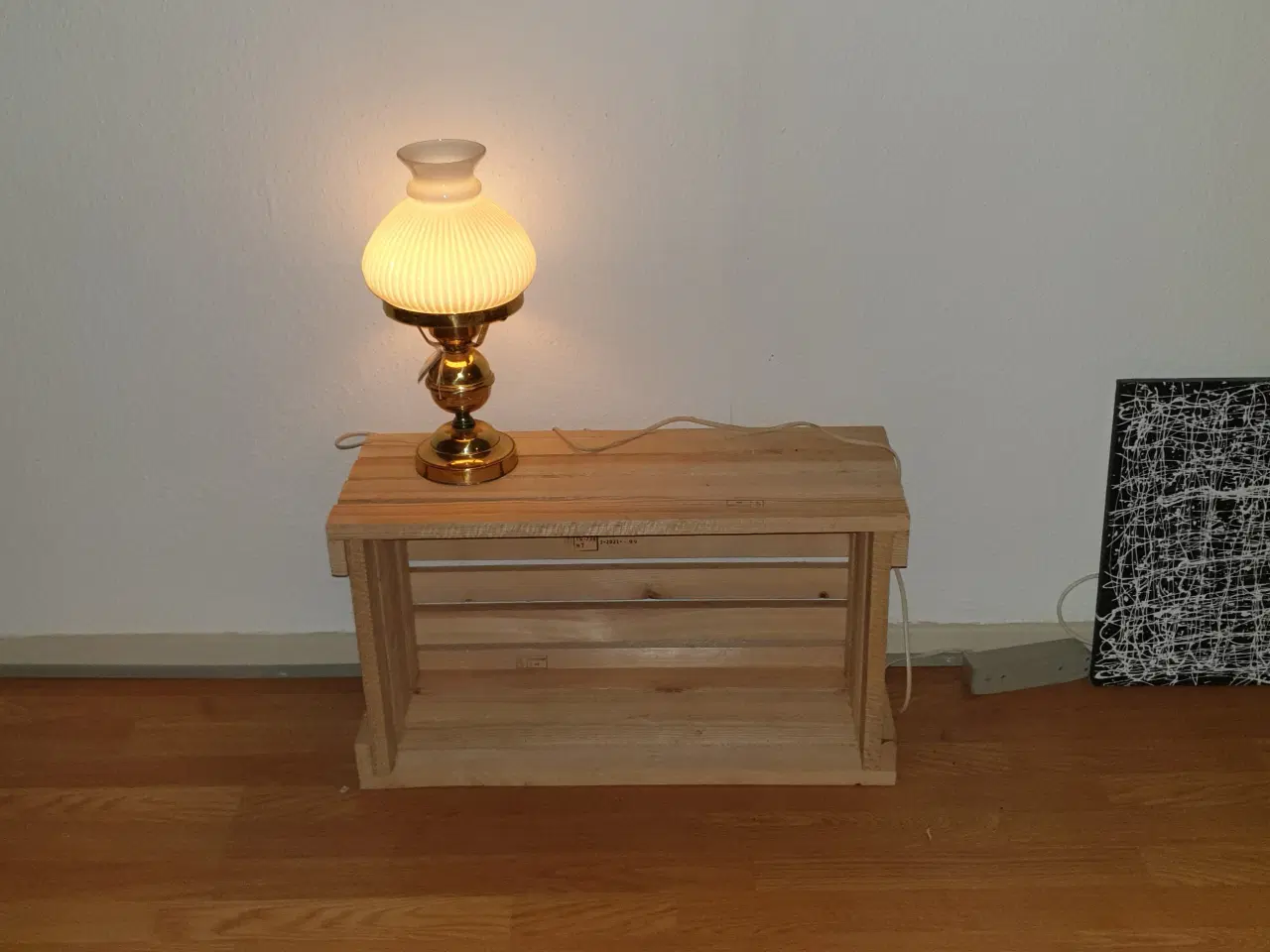 Billede 2 - Trækasse lavet af genbrugstræ SE 2 fotos