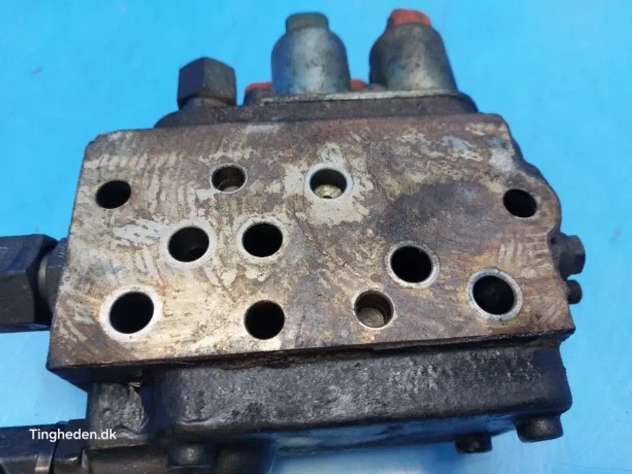 Billede 2 - New Holland T6 Hydraulikventil 48074097