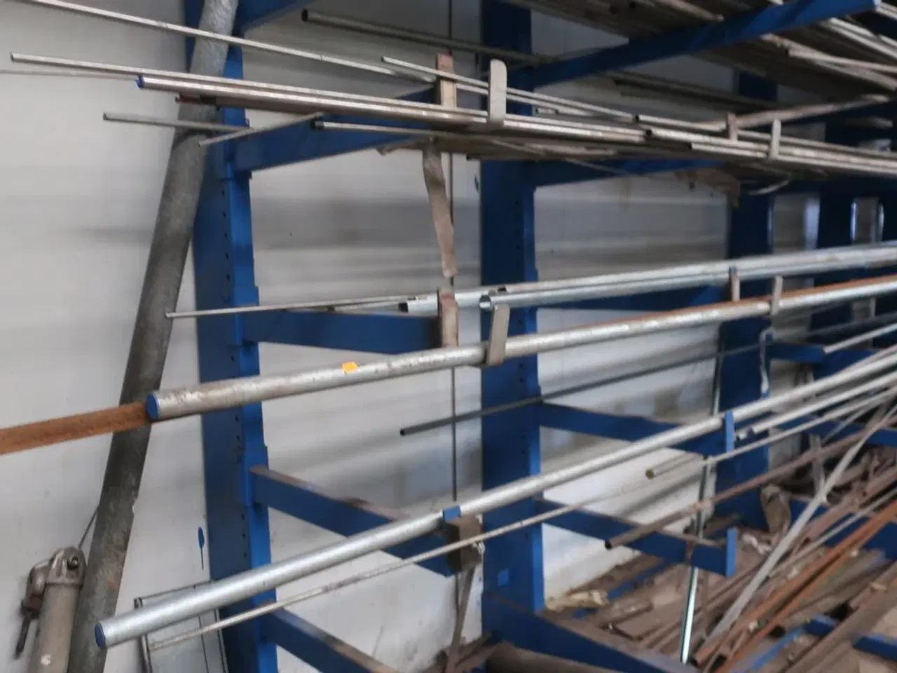 Billede 4 - Grenreol med div. Jern