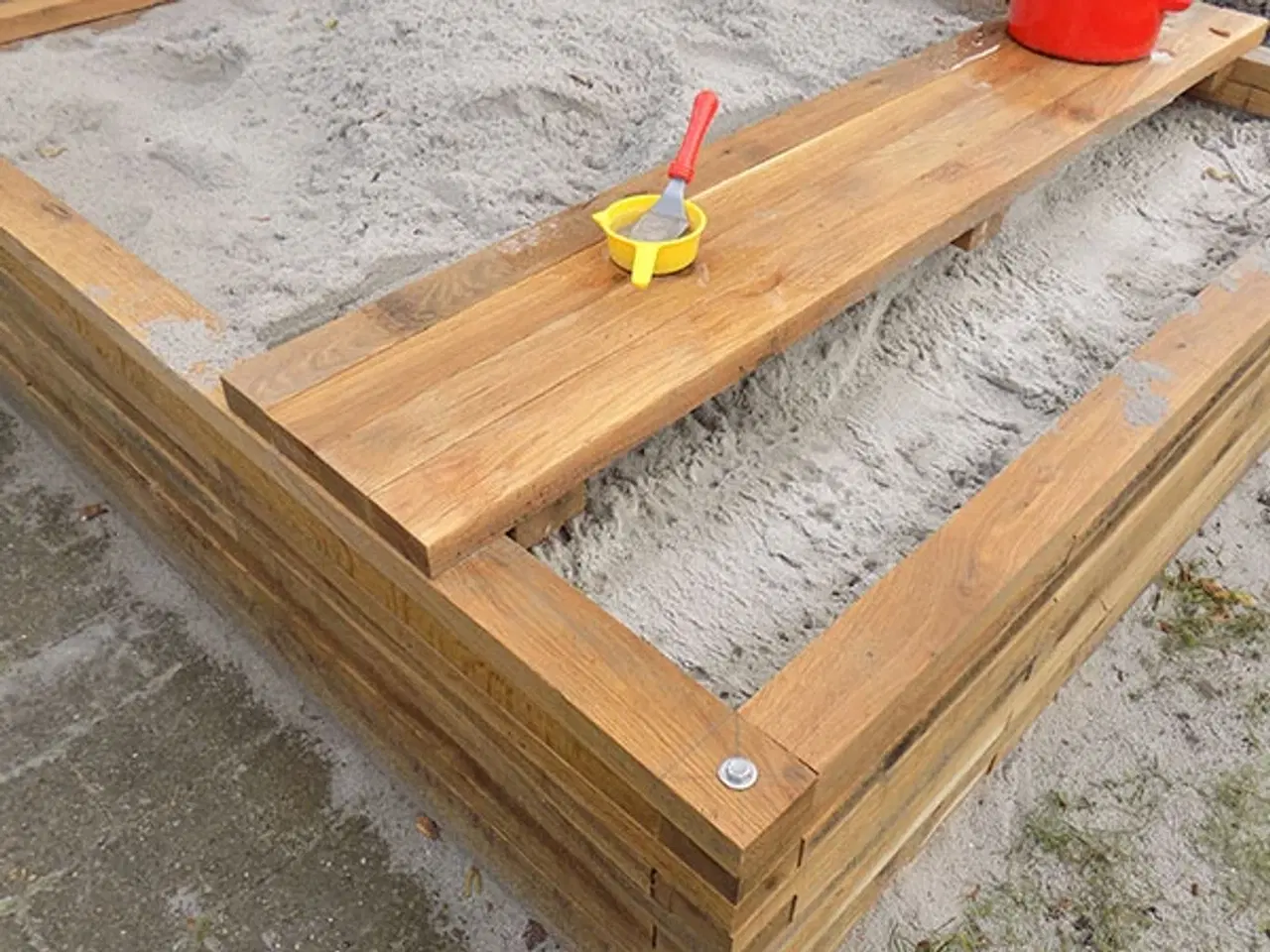 Billede 1 - Sandkasse, egetræ - byggesæt