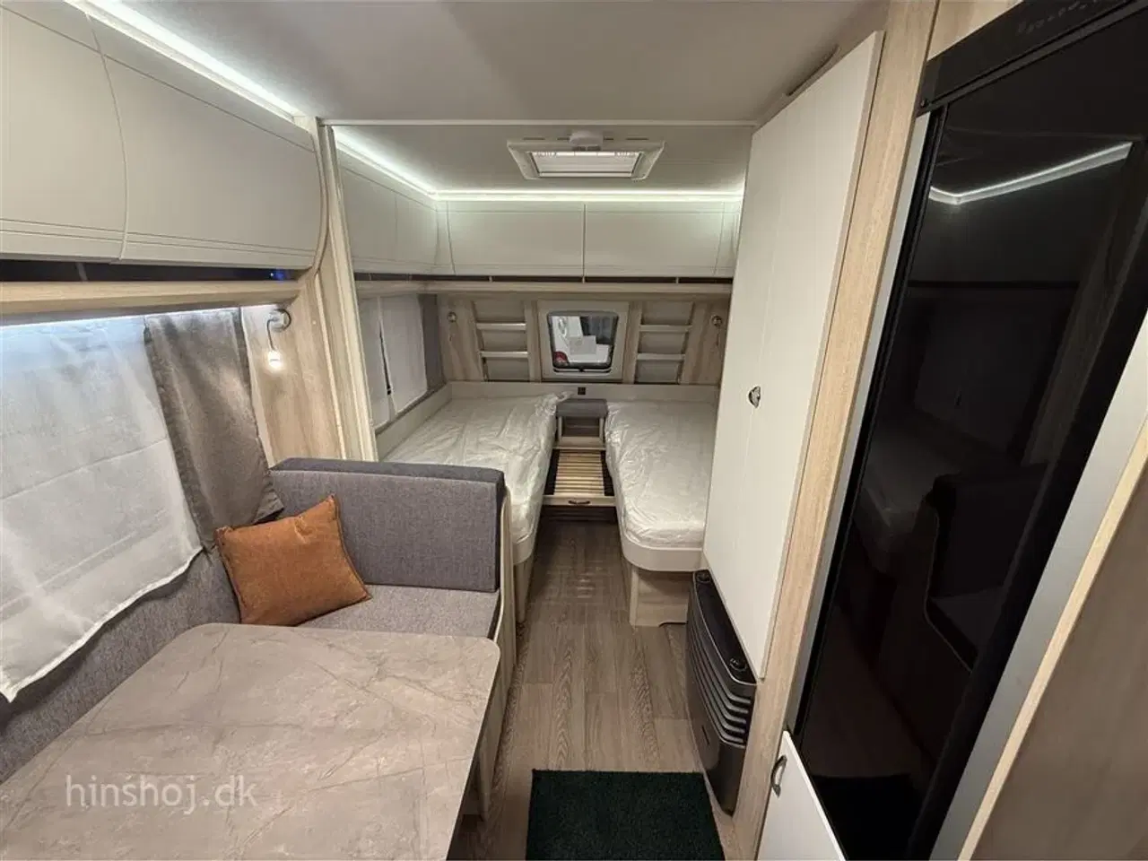 Billede 12 - 2026 - Hobby De Luxe 460 SL   Flot enkeltsengsvogn fra Hinshøj Caravan A/S