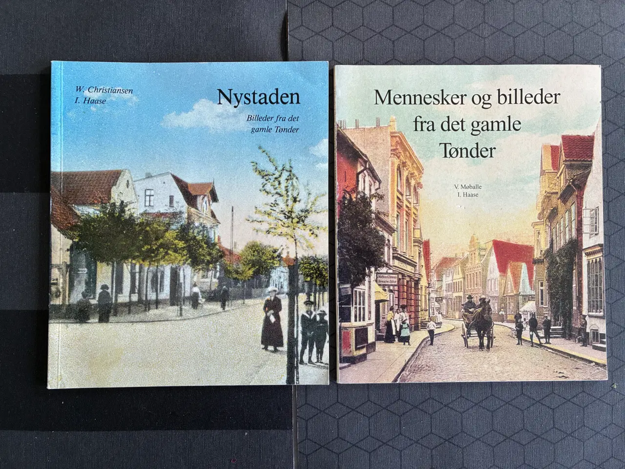 Billede 1 - Bøger fra det gamle Tønder