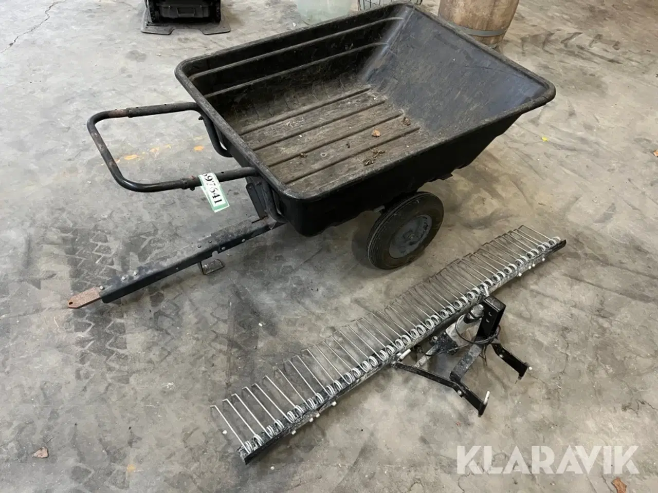 Billede 1 - Gårdrive og vogn