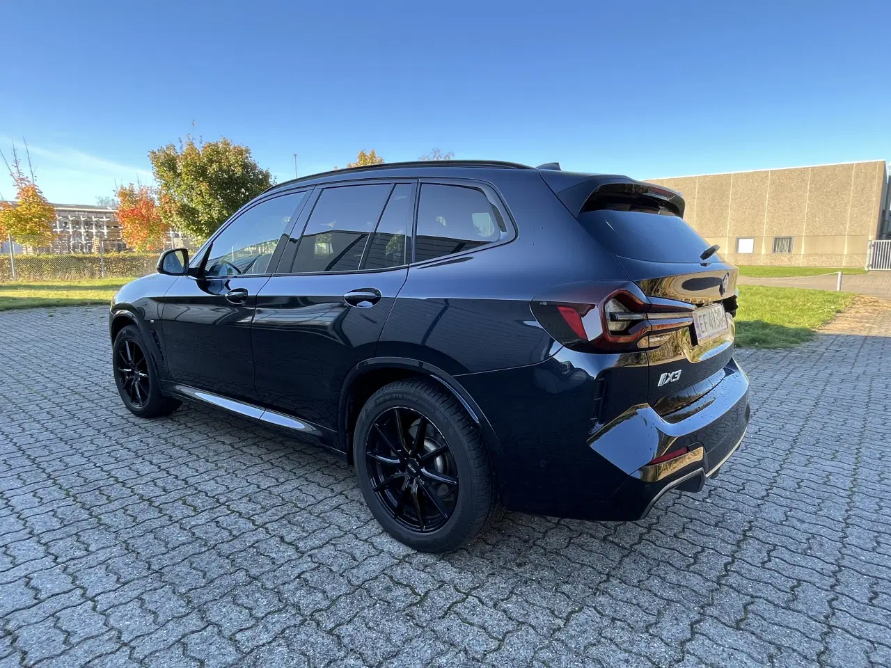 Billede 5 - BMW iX3 Charged Plus – Premium el-SUV med maksimal