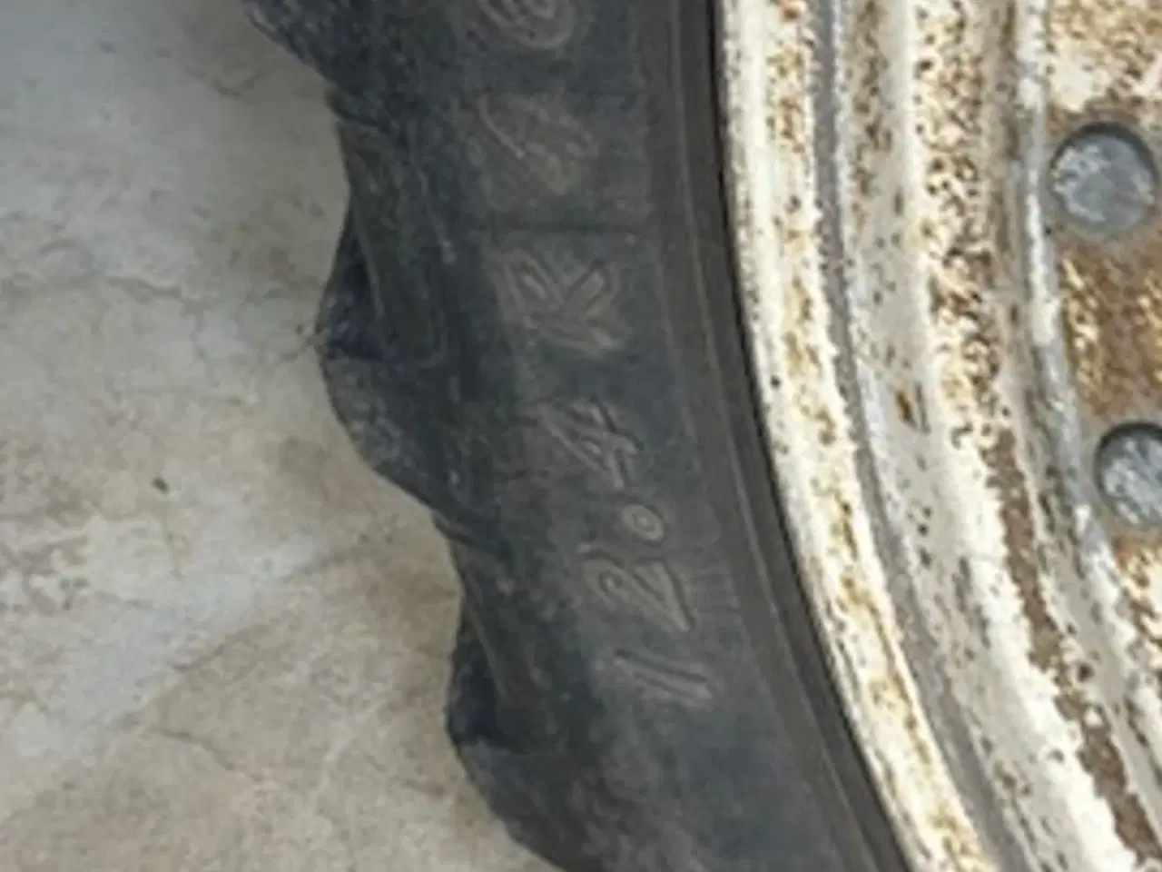 Billede 2 - Alliance 12.4 R46 med løs inderring