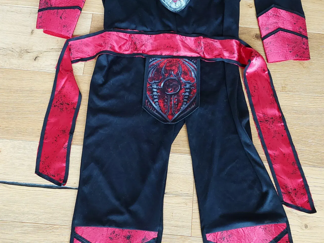 Billede 3 -  Dungons & Dragons udklædnings dragt.