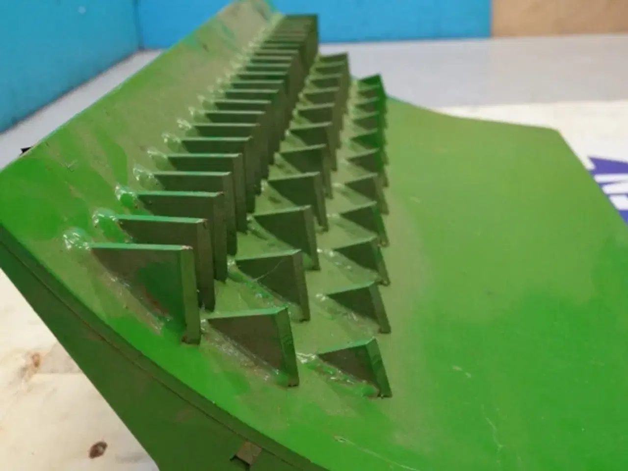 Billede 8 - John Deere 6000 Serie Underblæser Plade AZ103552