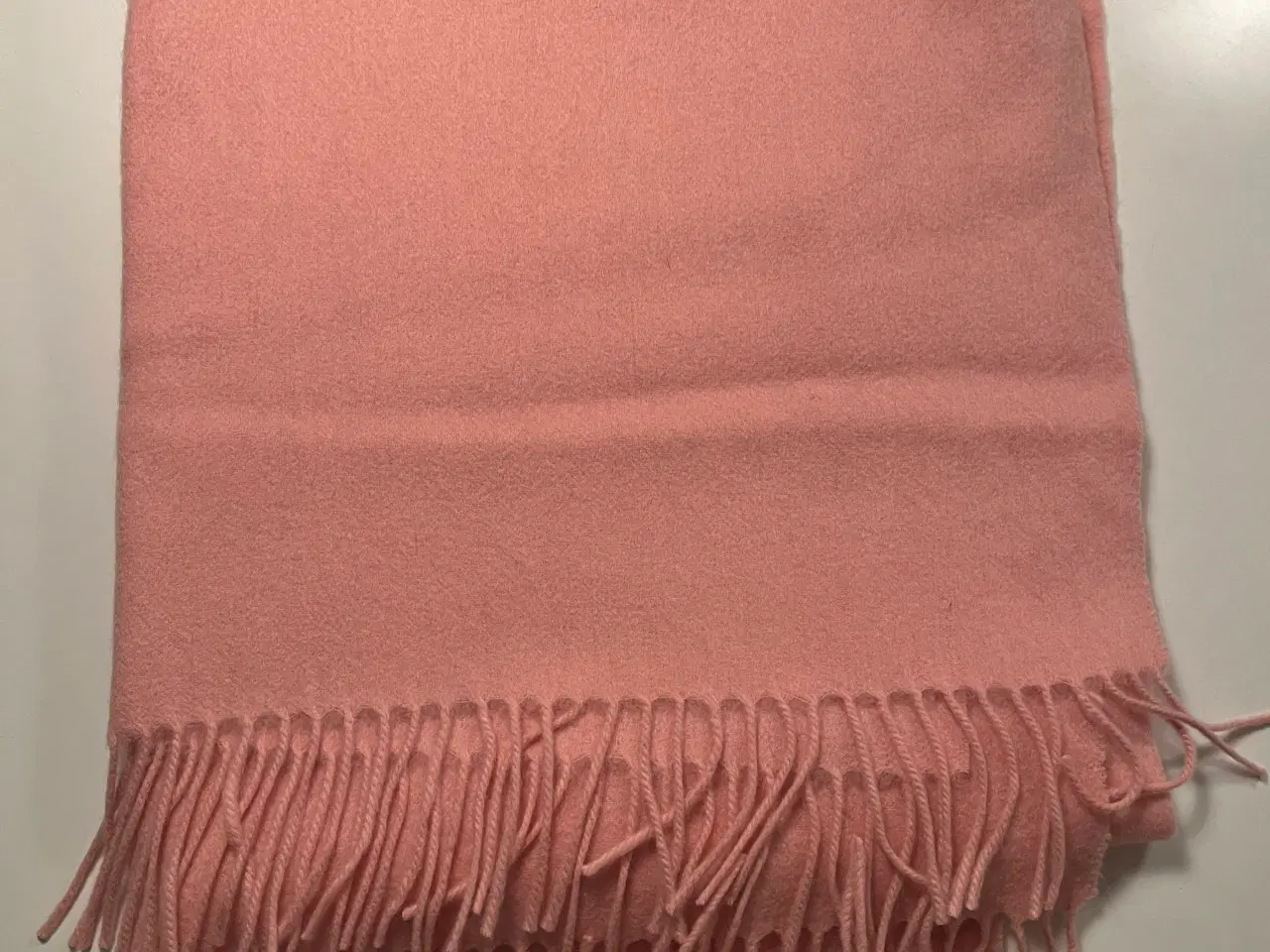 Billede 1 - Halstørklæde i uld