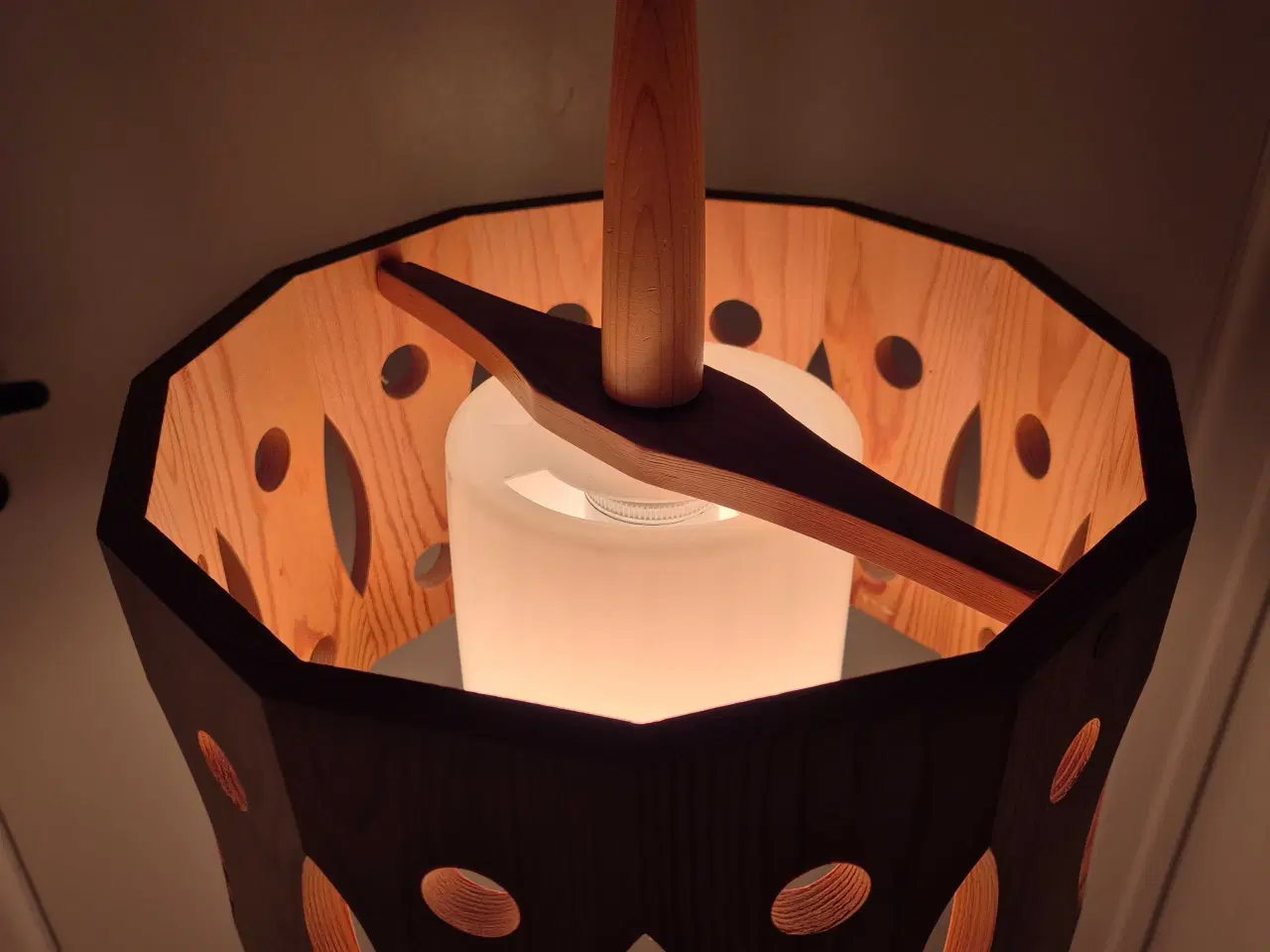 Billede 8 - Sjældne svenske retrolamper i fyrretræ 