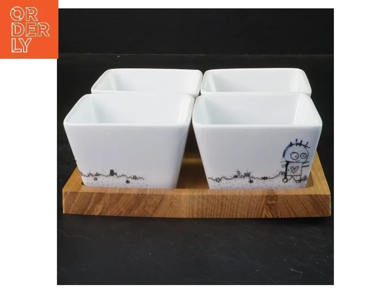 Billede 1 - Poul Pava slik/tapas skåle med træbakke fra aida (str. 5x8&17x17 cm)