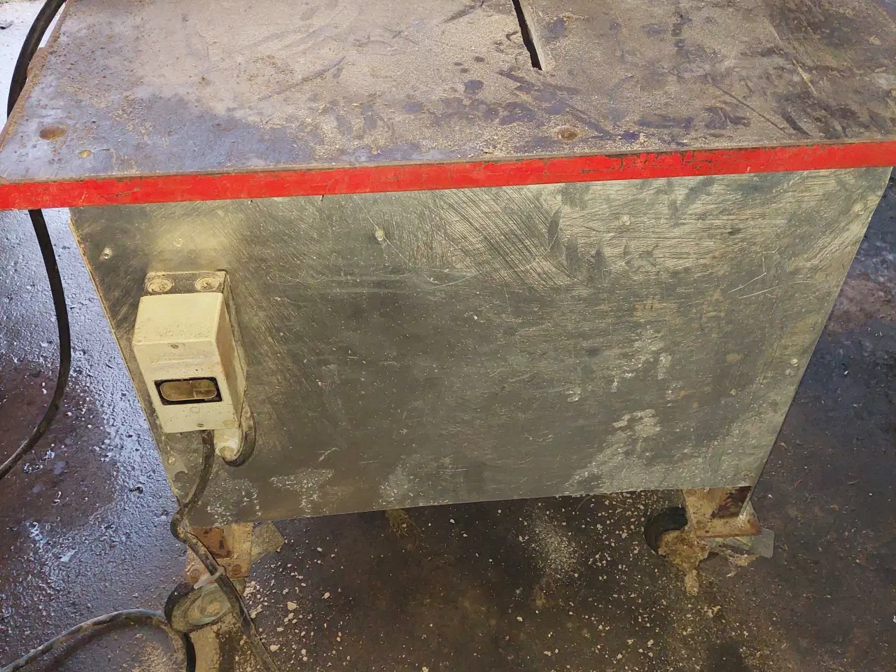 Billede 1 - Brændesav med rullebord