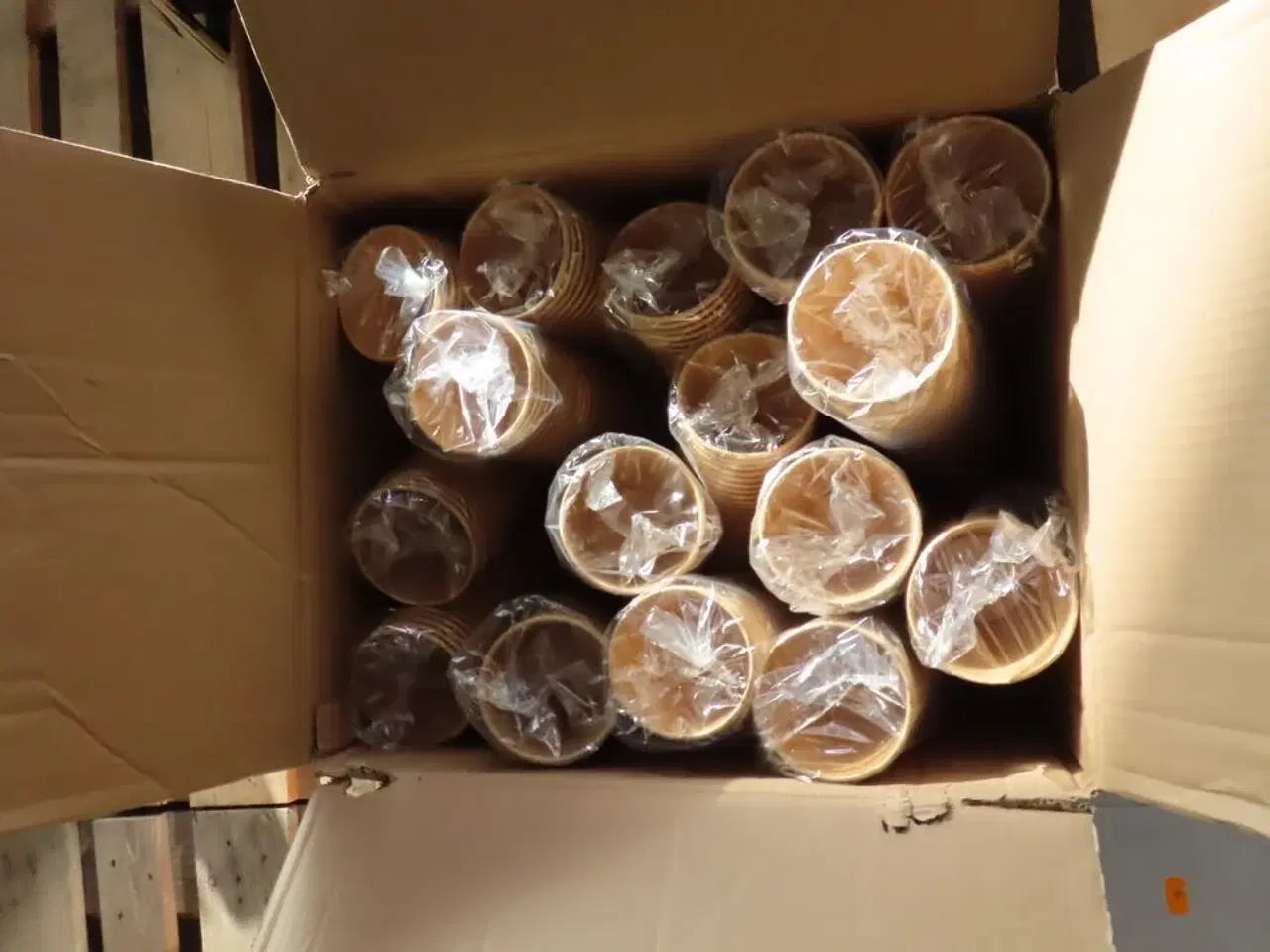 Billede 1 - 16 rør med engangskoppe