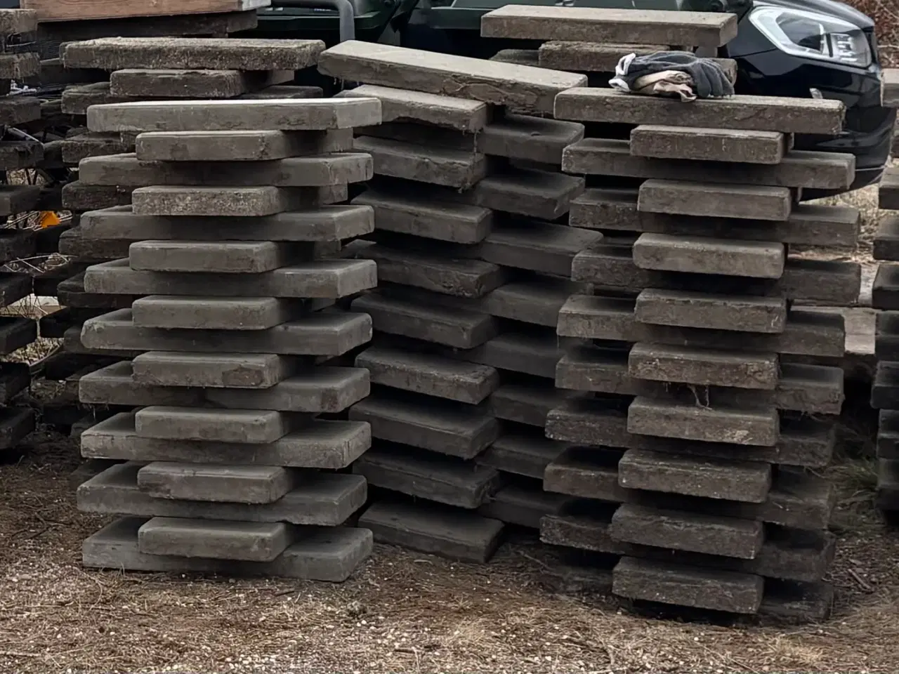 Billede 1 - Betonfliser kan afhentes