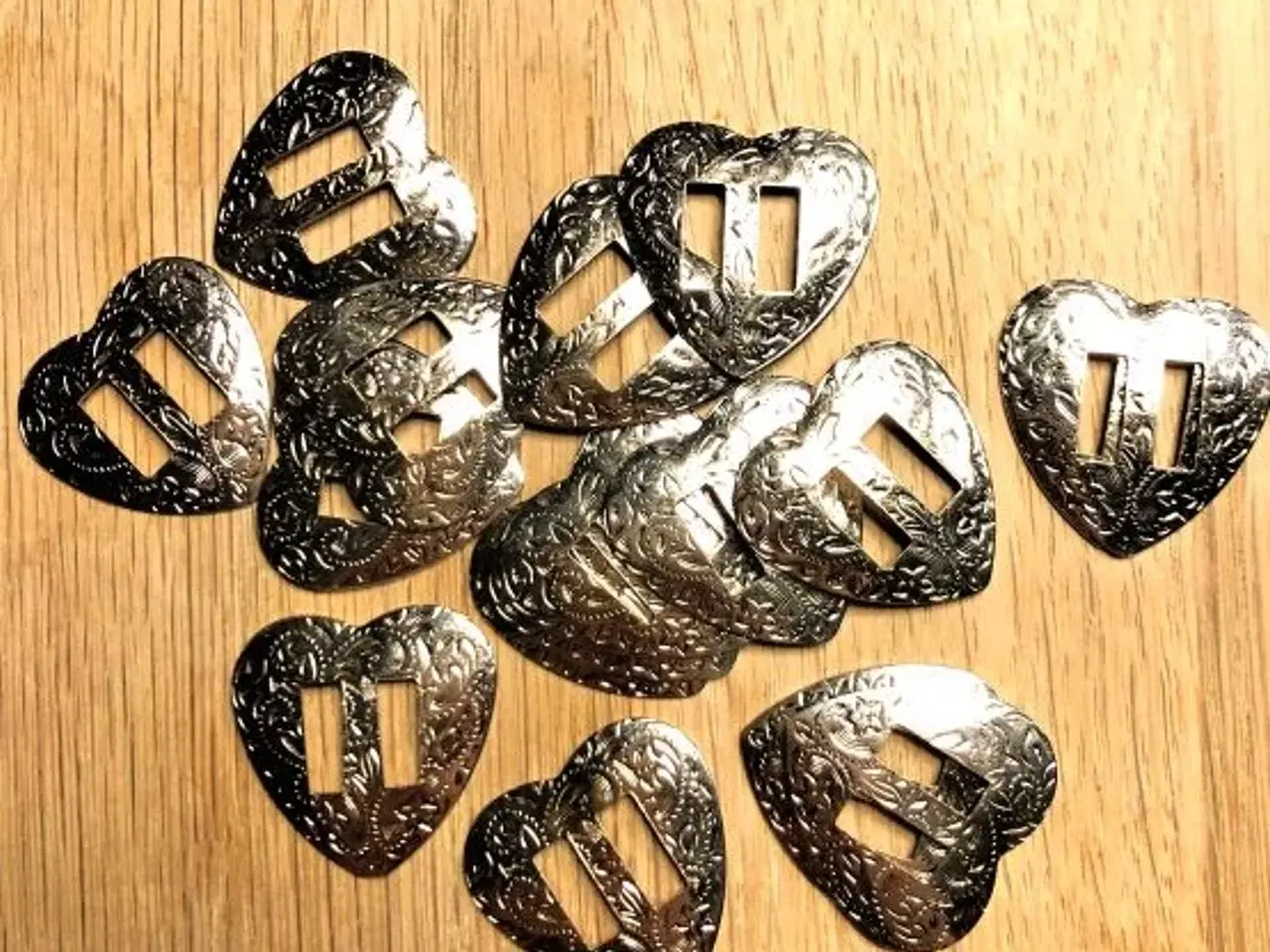 Billede 5 - 9 conchas i hjertefacon - metal - linedance