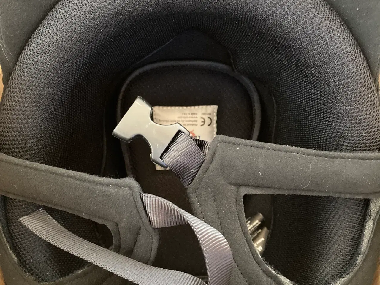 Billede 3 - Helt ny Lusiana ridehjelm str. 56 (55)