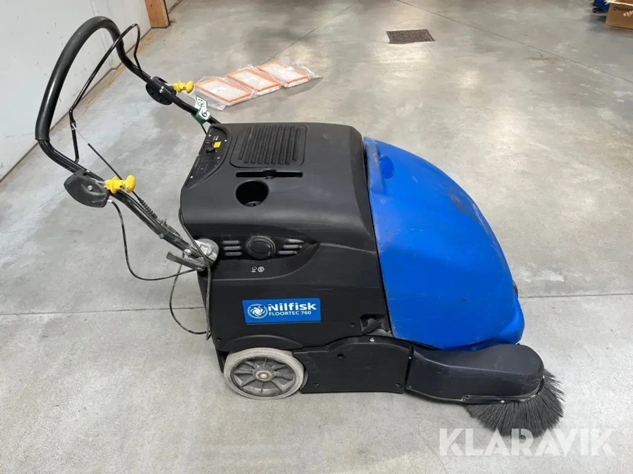 Billede 7 - Fejemaskine Nilfisk Floortec 760 med sug