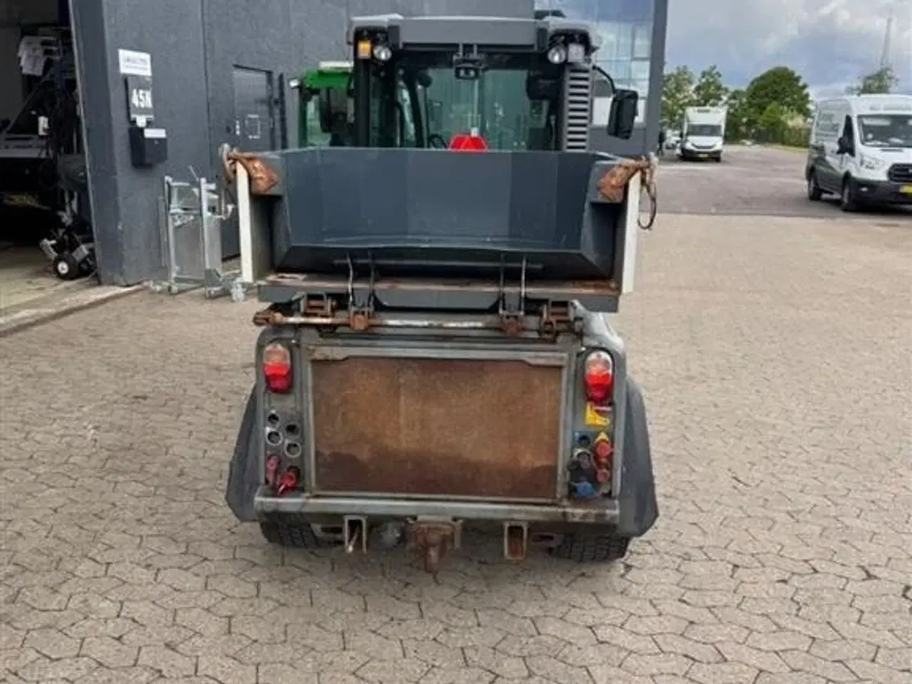 Billede 5 - - - - Redskabsbærer Karcher Mic 50