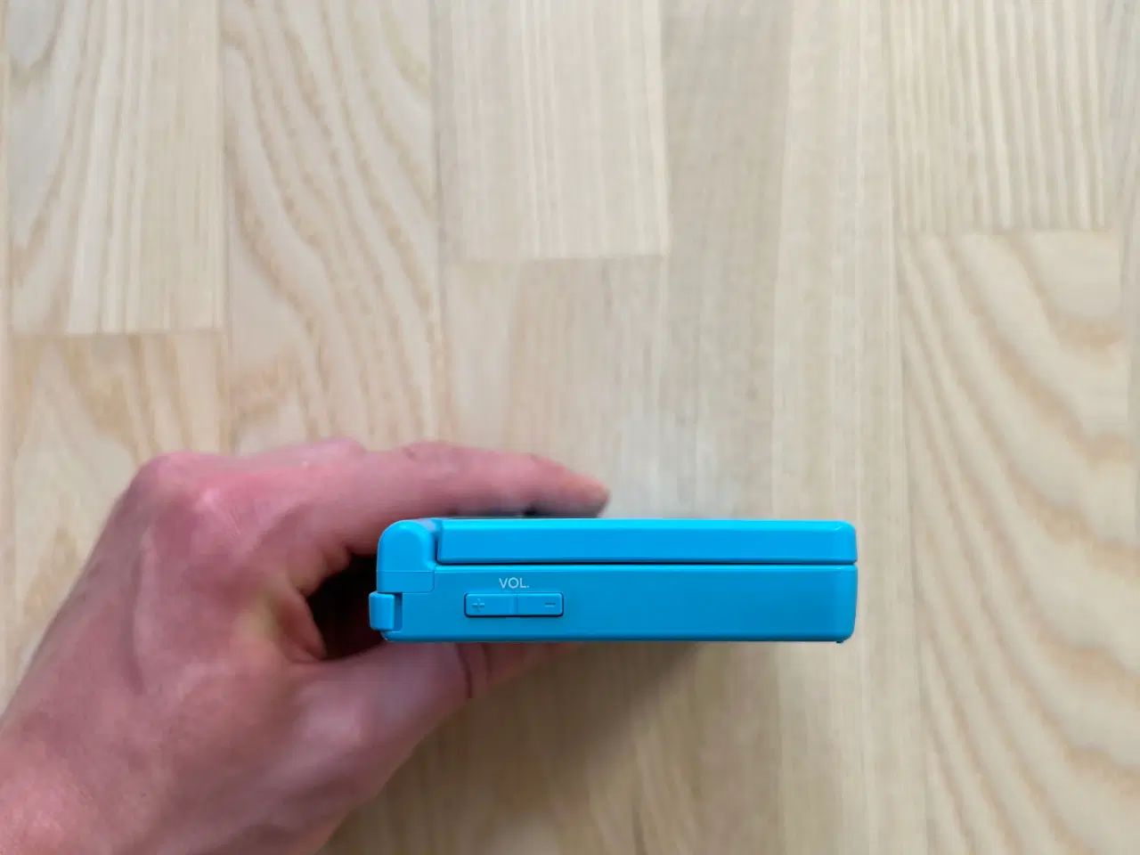 Billede 12 - 2 Nintendo DSi håndholdt konsol i rød og blå