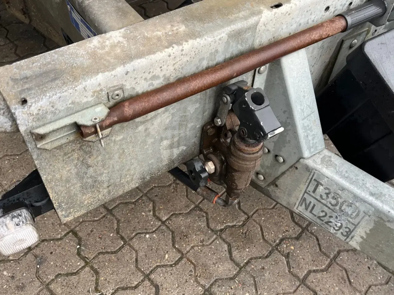 Billede 9 - Brenderup 3500 kg. med 3-vejs tip