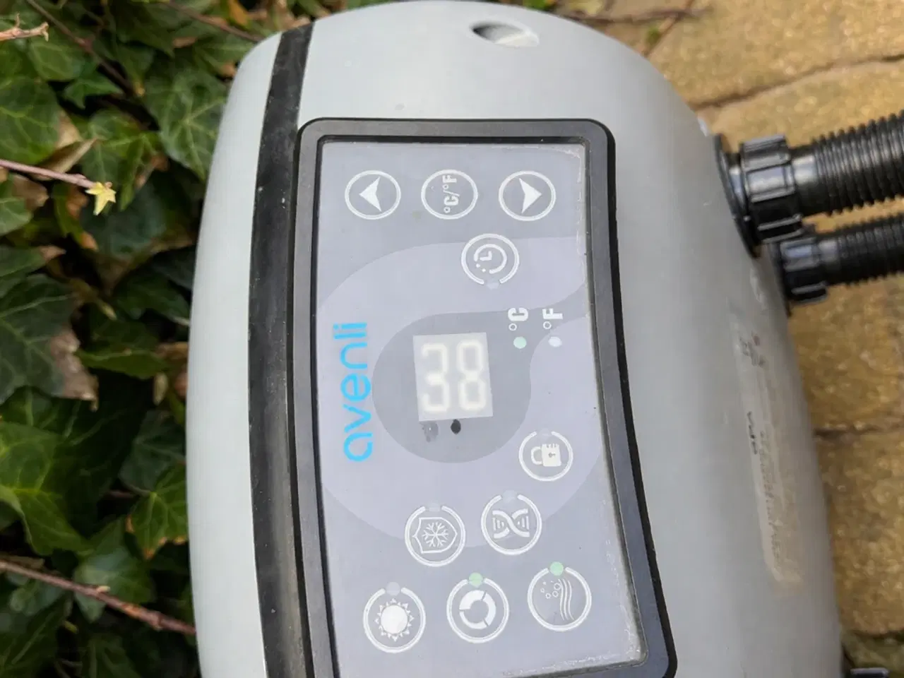 Billede 2 - Avenli stor oppustelig spa med bobler