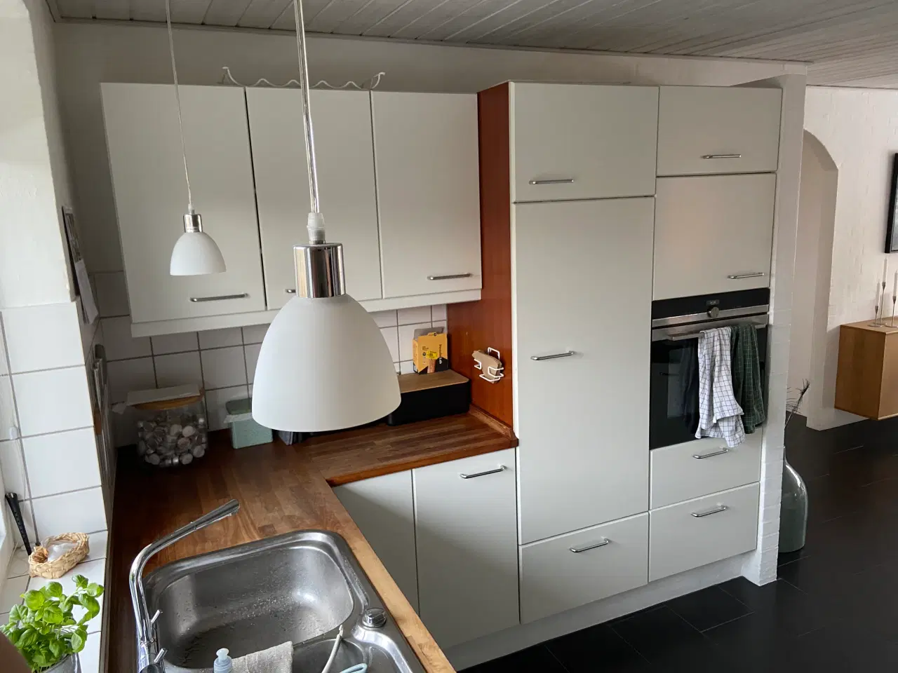 Billede 3 - Køkken inkl. flere hvidevarer