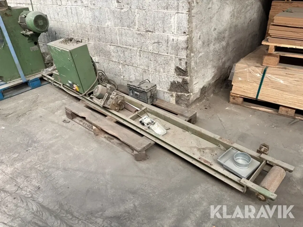 Billede 2 - Lot: rulleborde, kapsav og elskab Lind maskiner KS-300